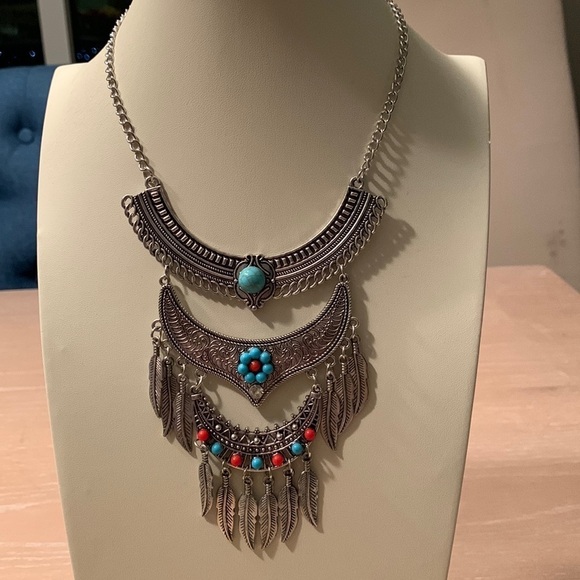 Faux Turquoise and Silver Necklace with earrings set, costume jewelry no brand - Picture 1 of 5